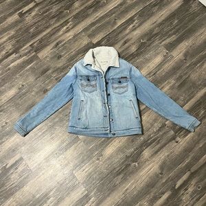 Small idyllwild coat